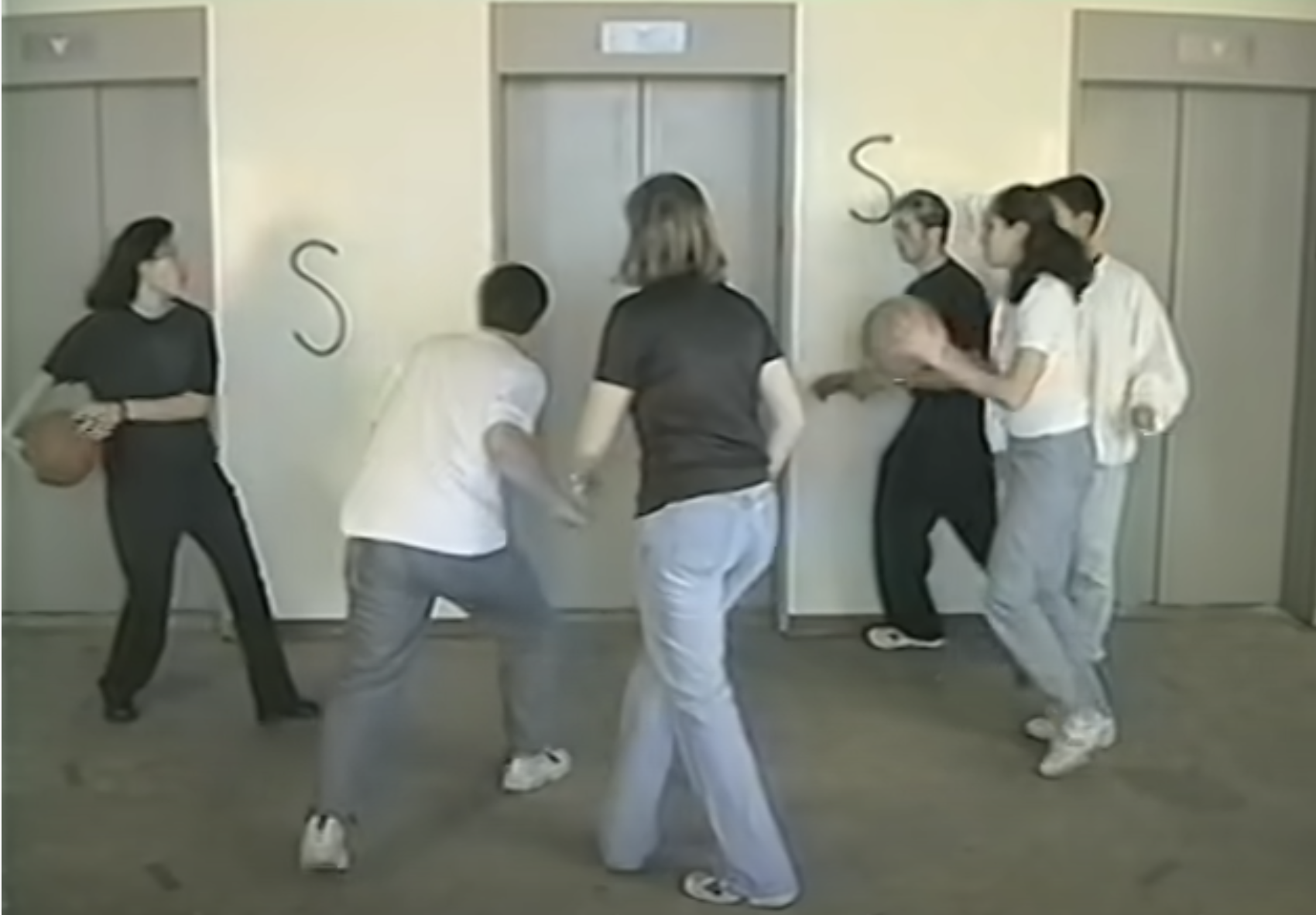 A shot from the movie used by D. J. Simons and Chabris (1999)